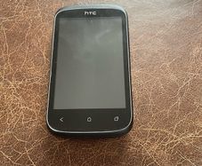 HTC desire C mobile phone