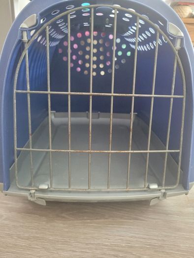 Cat/small animal Crate