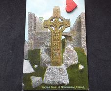 Ireland Postcard : Ancient Cross at Clonmacroise , Co. Offaly , 1900s