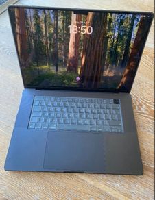 MacBook Pro M4 Max top spec 16' 48gb ram 1tb ssd