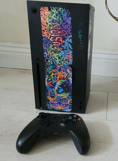 Xbox Series X, barely used, with controller