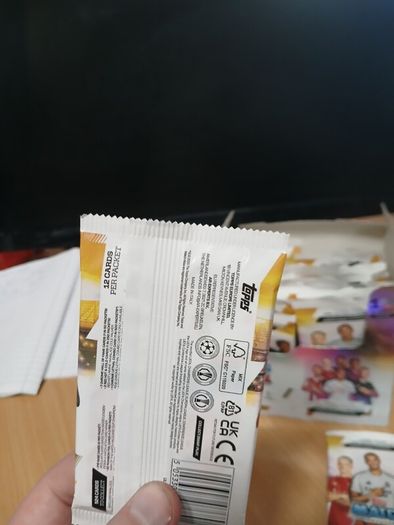 22 Sealed packs of Match Attax 25/26