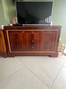 Dressing table