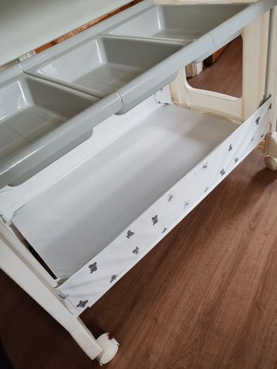 Babylo 2-in-1 Baby Changing Table & Bath