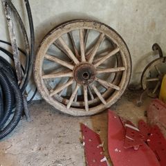 wagon wheels