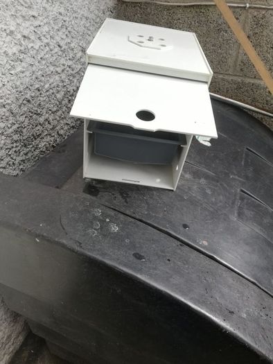 Plastic nestbox