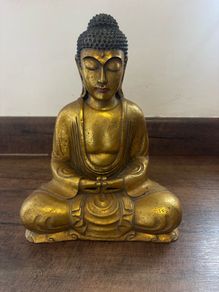 Gold buddah