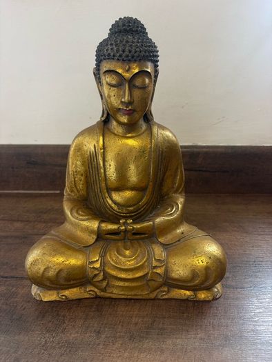 Gold buddah