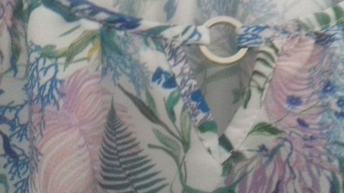 Diane Laury top