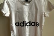 Adidas ladies women t-shirt, mint condition