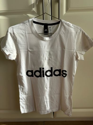 Adidas ladies women t-shirt, mint condition