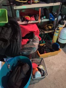 Scuba diving gear