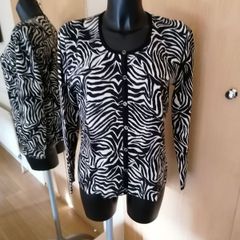 Women's Cardigan REDUCED Animal Print NWT SIZE 16