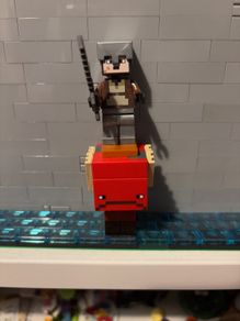 lego Minecraft 662402 Nether Hero and Strider