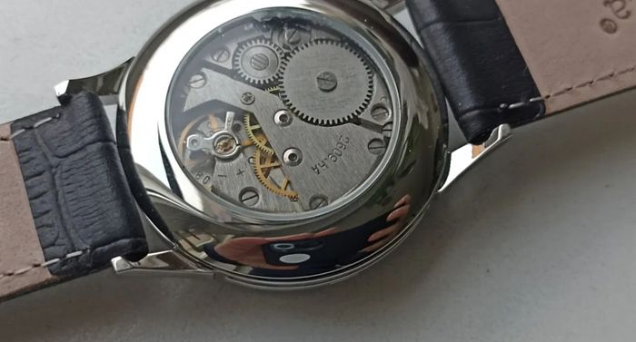 Unique chrono Clock Rocket Copernicus Large Mech