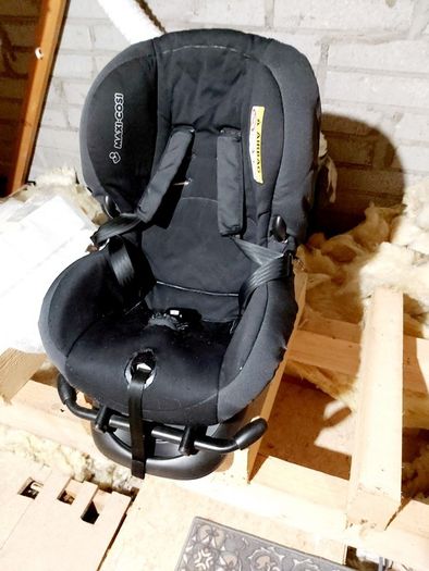 Maxi Cosi car seat