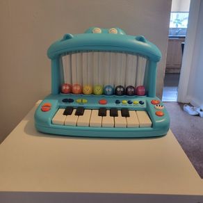 Hippo Piano