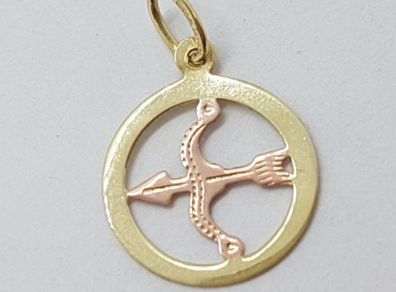 585 14ct two-tone star sign pendant Sagittarius