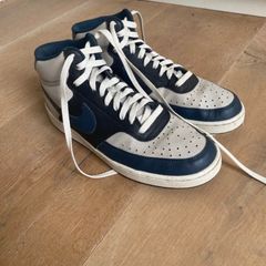 Nike hightop trainers