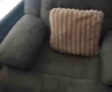 321 suite recliner couch.
