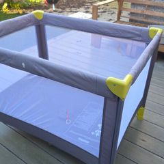travel cot