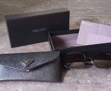 Prada Sunglasses - Symbole
