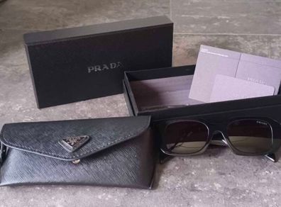 Prada Sunglasses - Symbole