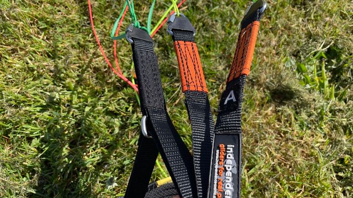 Independence Pioneer M paraglider + Independence Logo! Pro harness (with reserve chute) sold as a set