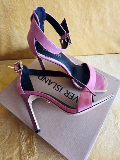 Beatiful pink heels, size 7