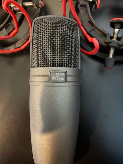 4 x the t.bone SC-300 microphones with shock mounts