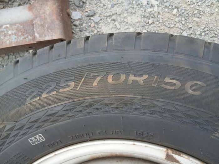 Opel 225/70 R15C