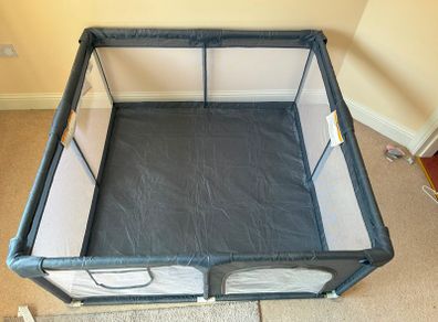 Large playpen