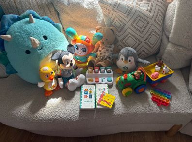 toys