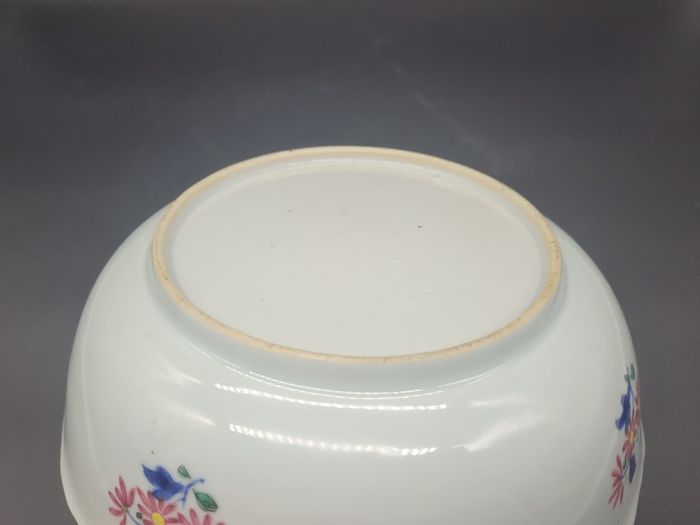Chinese 18th / 19th Century Famille Rose Export Bowl
