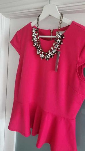 WD NY cerise peplum top Sz L (Fit 14-16UK) - Bnwt