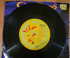 Chaka Demus and Pliers She Dont Let Nobody 7 inch Vinyl 1993 Mango Island MNG 810