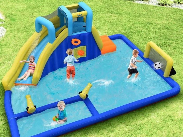 bouncy castle waterpark