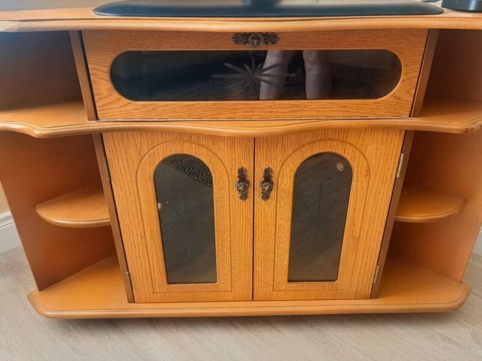 Corner TV unit