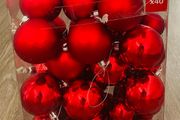 Red Baubles