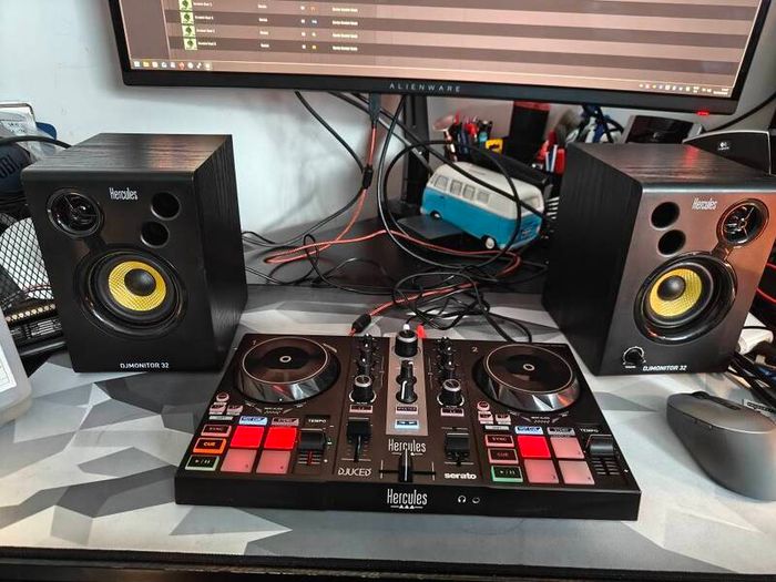 Hercules DJ Control Impulse 200 MK2 Set