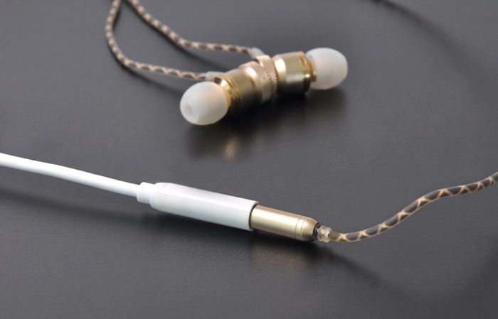USB Type C to Audio 3.5 Jack AUX Adapter