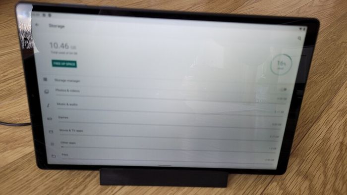 lenovo Tab M10 FHD Plus  tablet + charging station