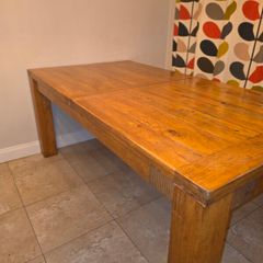 Solid Oak Table & 6 Chairs