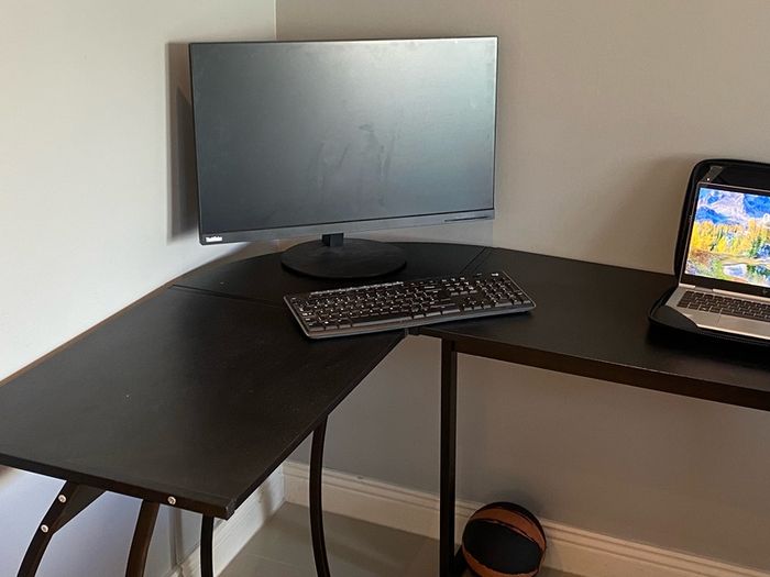 Computer desk