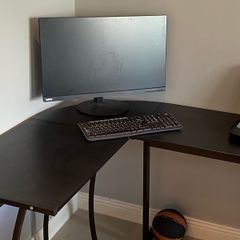 Computer desk