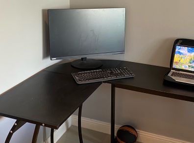 Computer desk