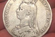 Victoria Crown 1889