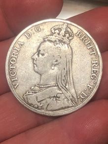 Victoria Crown 1889