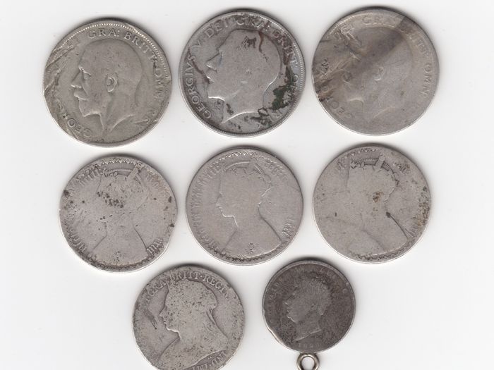 G.B. Poor Grade, 3 x 50% silver Half Crowns, 2/6, 4 x 92.5% Silver florin Coins & 1 x 92.5% shilling( no.G23)