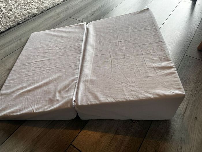 Bed wedge